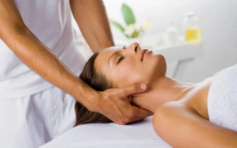 What is a TOP VIP massage (60 minutes)? (Source: Internet)
