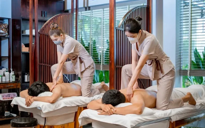 What is a Thai massage (60 minutes)? (Source: Internet)