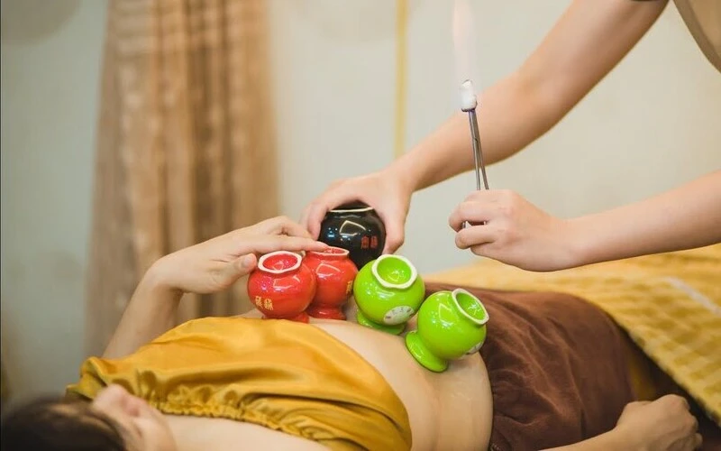 Abdominal cupping (Source: Internet)