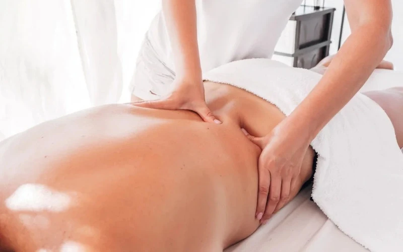 Office workers should experience back - neck - waist therapy (Source: Internet)