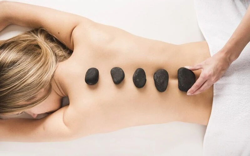 Hot stone massage 60 minutes(Source: Internet)