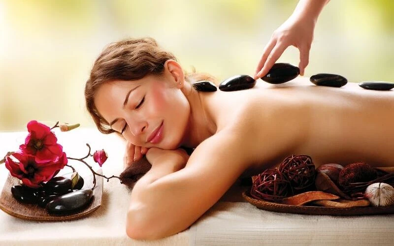 Benefits of a hot stone massage 90 minutes (Source: Internet).