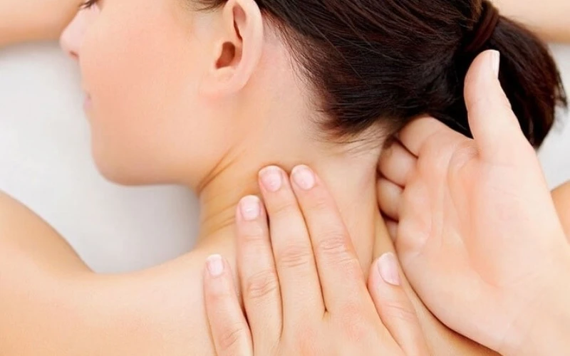What is the neck & shoulder massage treatment? (Source: Internet)
